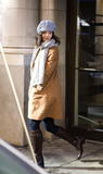 th_99242_celebrity-paradise.com-The_Elder-Katie_Holmes_2010-02-09_-_stooped_off_at_a_local_Starbucks_in_NY_0234_122_611lo.jpg