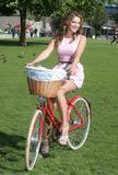 th_05741_celebrity_paradise.com_TheElder_KellyBrook2011_08_25_atTowerBridgepromotingSkyride54_122_644lo.jpg