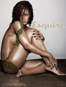 th_342386911_esq_01_rihanna_nude_photo_1111_lg_122_939lo.jpg