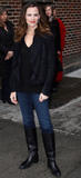 th_23340_jennifer_garner_letterman_tikipeter_celebritycity_013_123_946lo.jpg